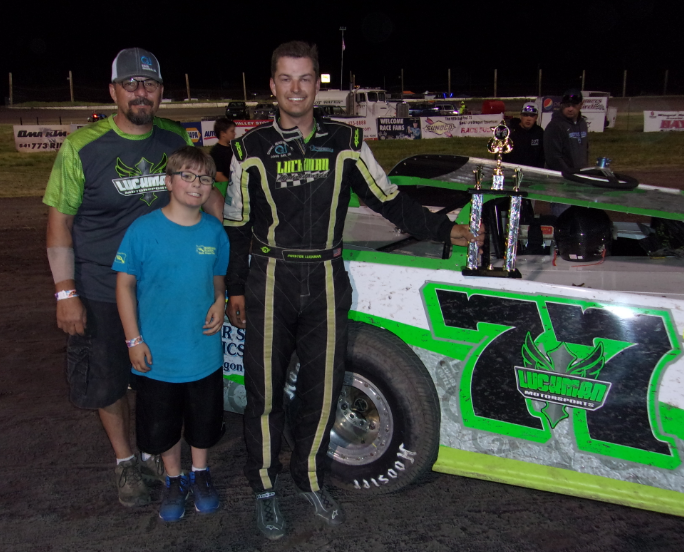 Luckman Wins Late Model Race At Southern Oregon Speedway